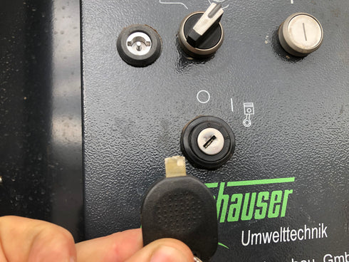 S2897 2021 Neuenhauser 2 Fraction Track Star Screen