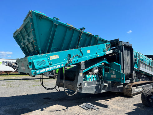 S3031 2022 TITAN 2300